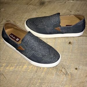 OluKai Pehuea POW! WOW! Slip-On Shoe Vero Rivera